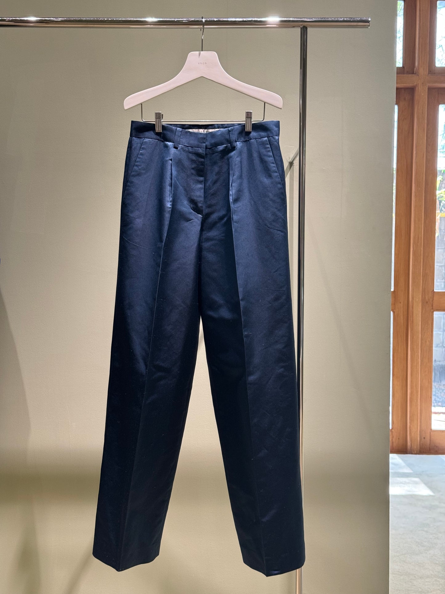 FW25 - Tonino Pants in Silk (look5)