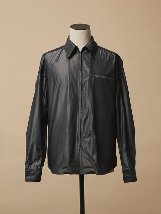 shirt with zipper closure